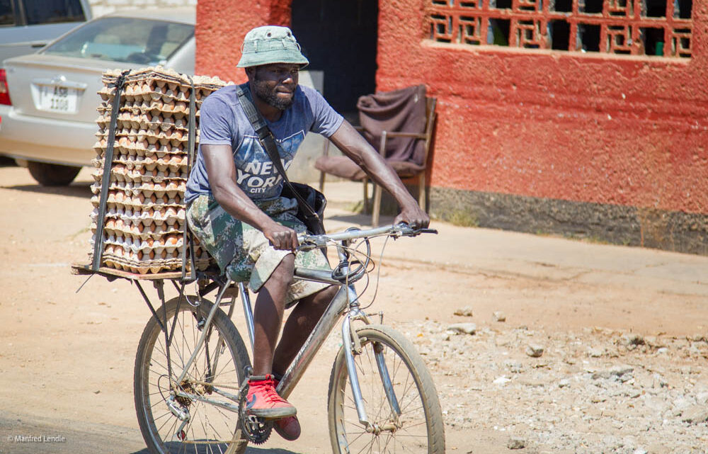 Neue Bilder zur Fotogalerie „Mit dem Fahrrad unterwegs in Afrika“